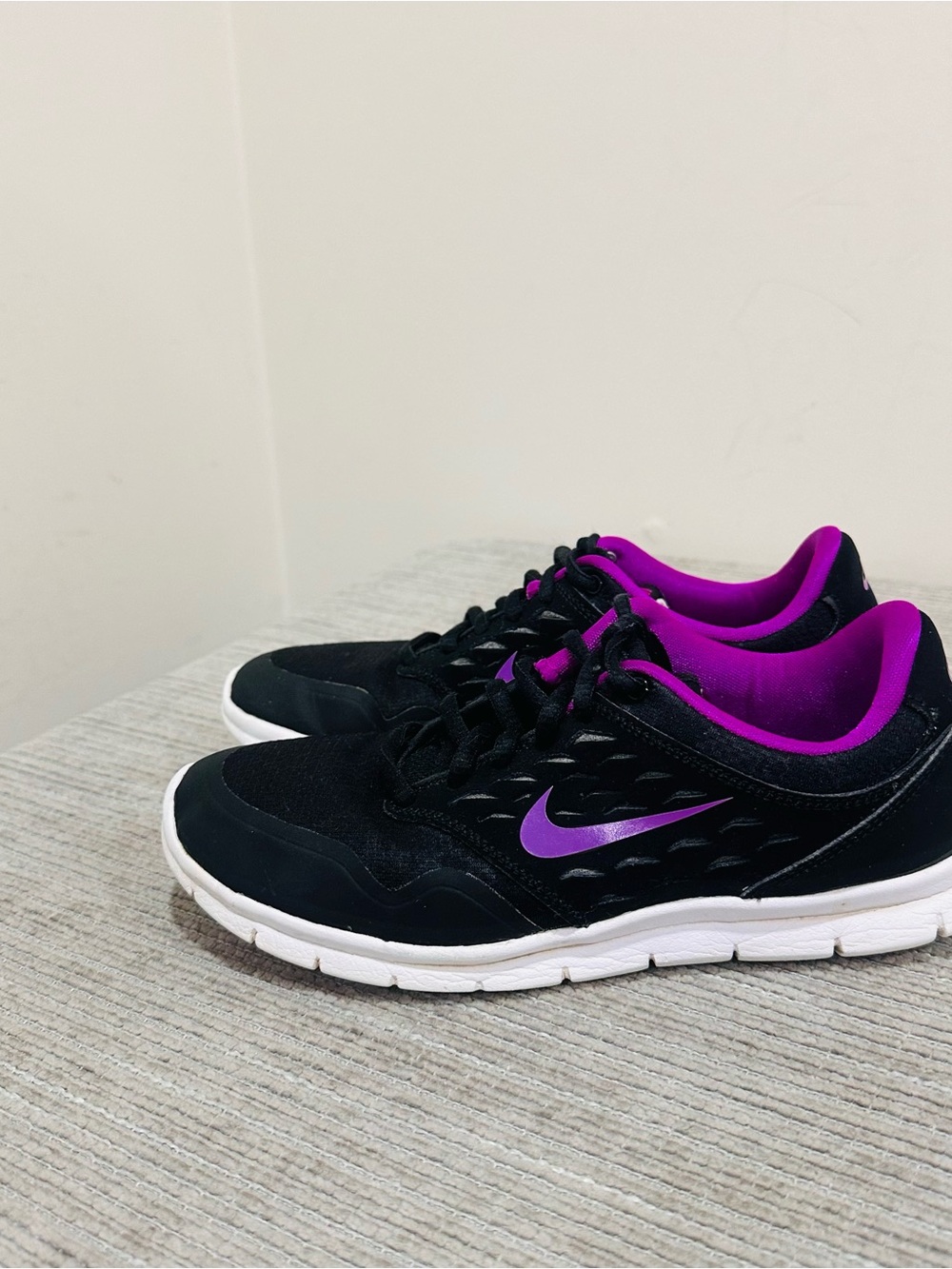 Nike Orive NM Suede Mesh Women’s Cross Trainer Sneakers Black Purple Size 5.5